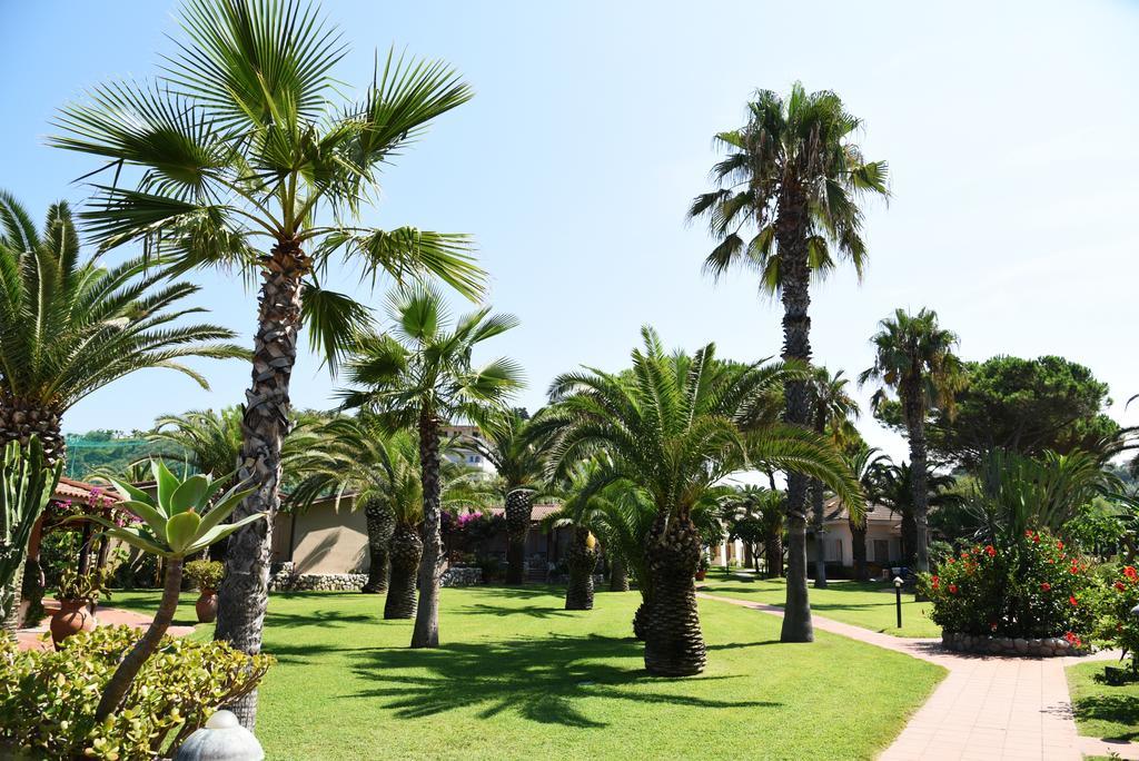 Baia Del Sole Resort Capo Vaticano Exterior foto